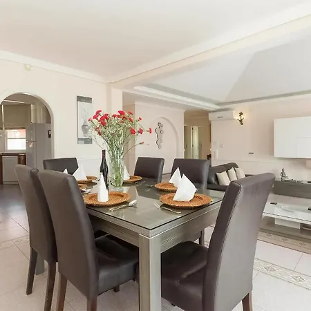 Vakantiehuis Tiffany 14 *